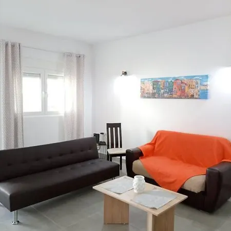 Downtown With Private Parking Appartement Rhodes City